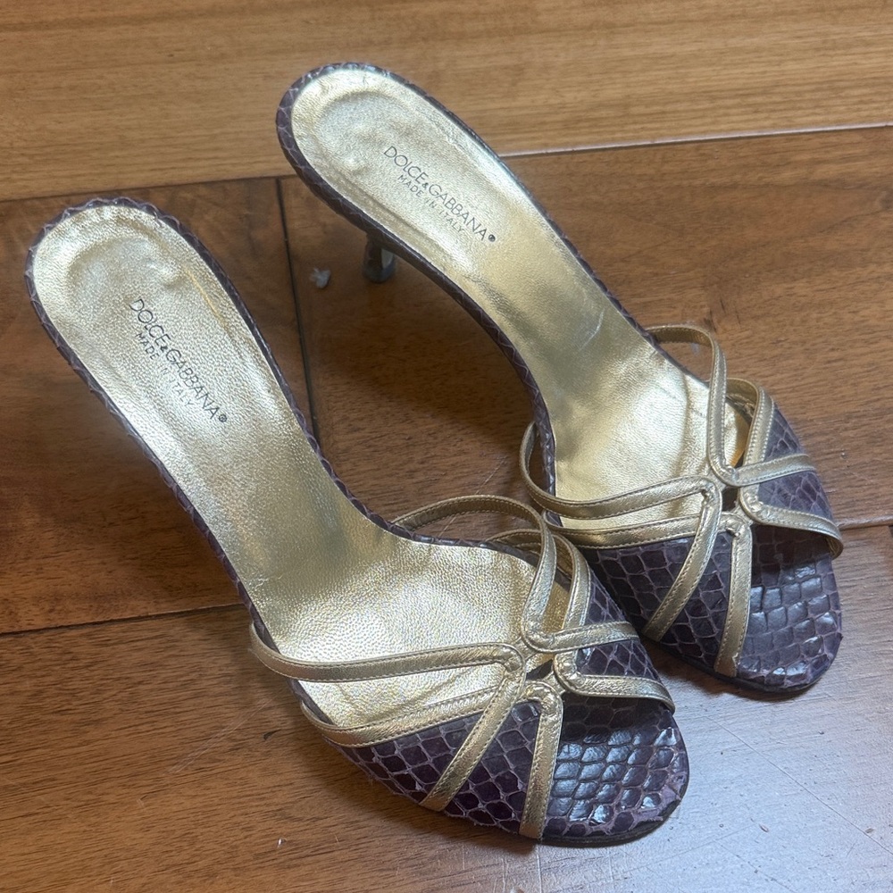 Authentic Vintage Dolce & Gabbana Vero Cuoio: Gold and Purple Snakeskin Heels
